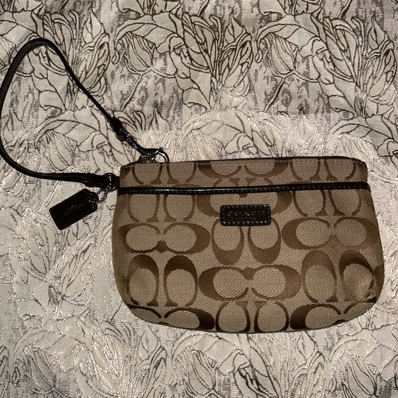 Coach - Park Signature Medium Wristlet - Khaki/Burgundy - Picture 1 of 5